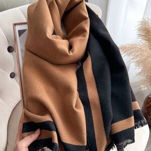 Elegant Black and Brown Scarf